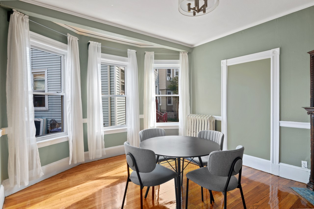 a room in Allston photo 7