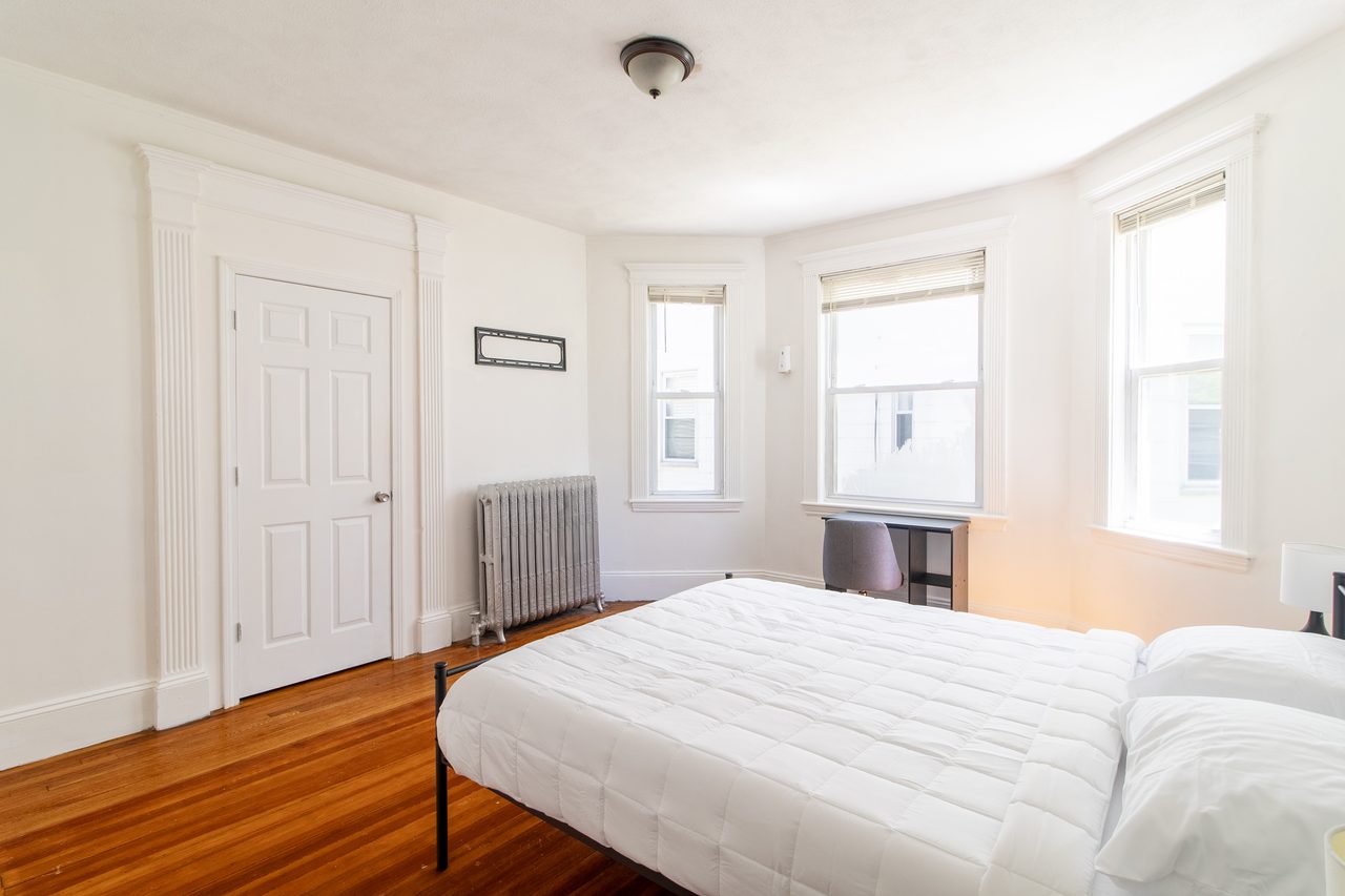 a room in Franklin Field North photo 2