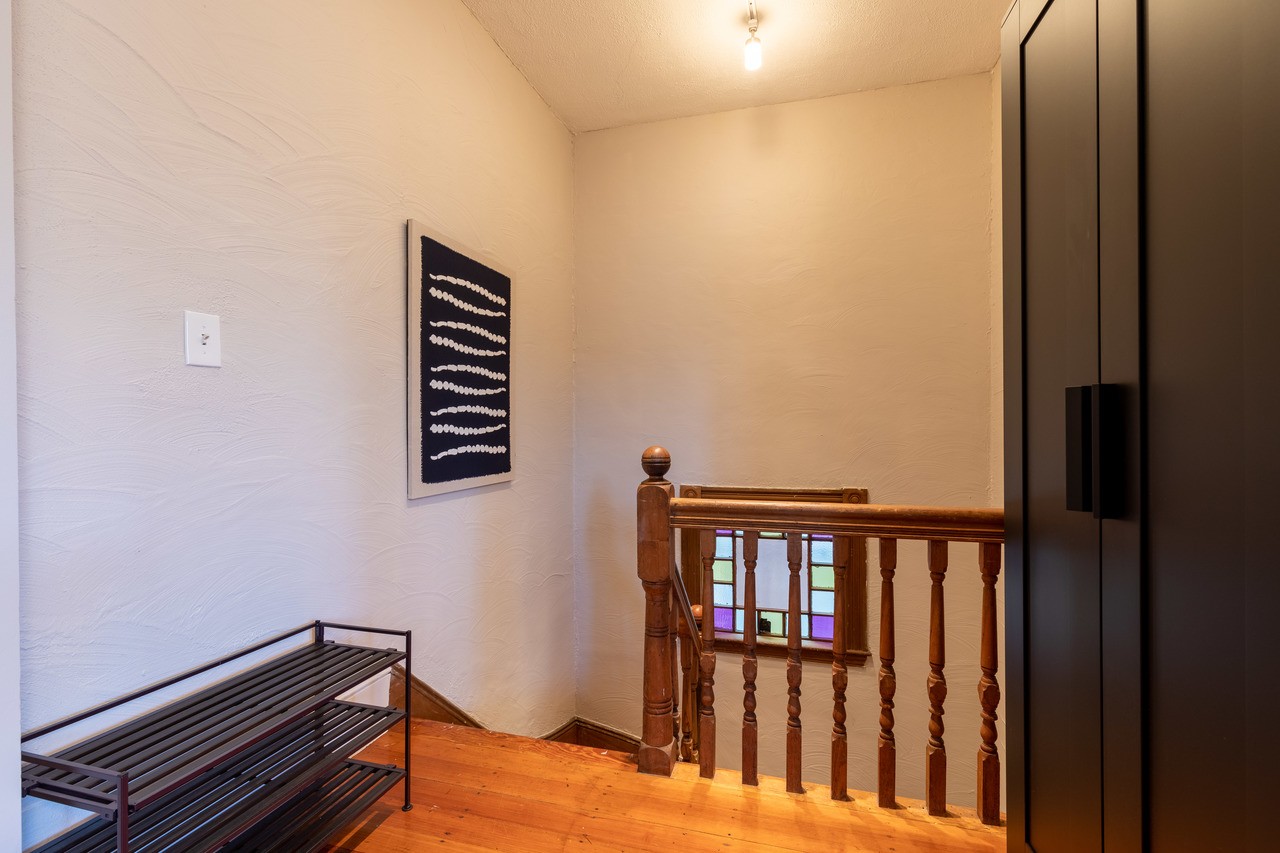 a room in Mission Hill photo 7