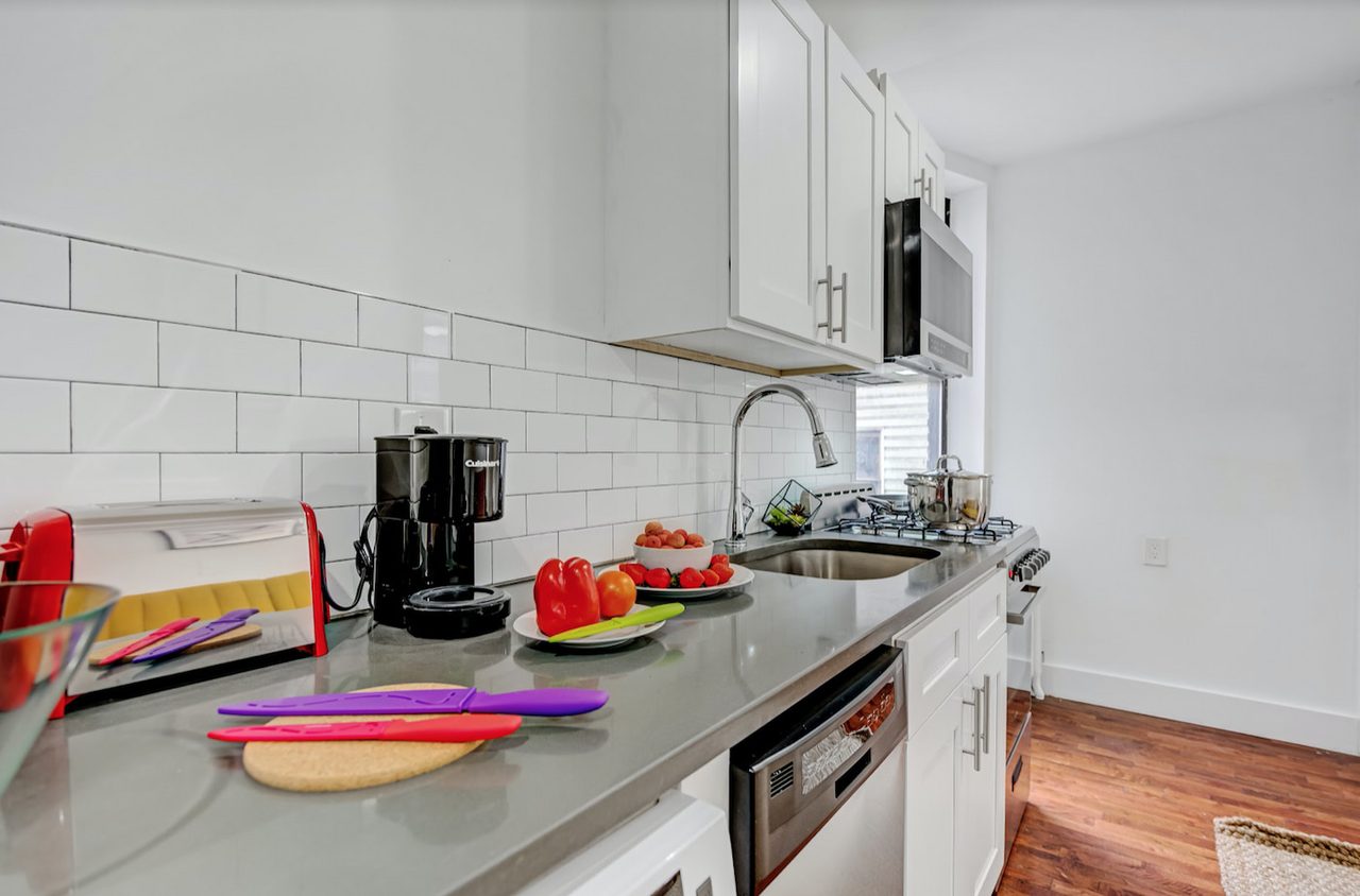 a room in Kensington photo 6