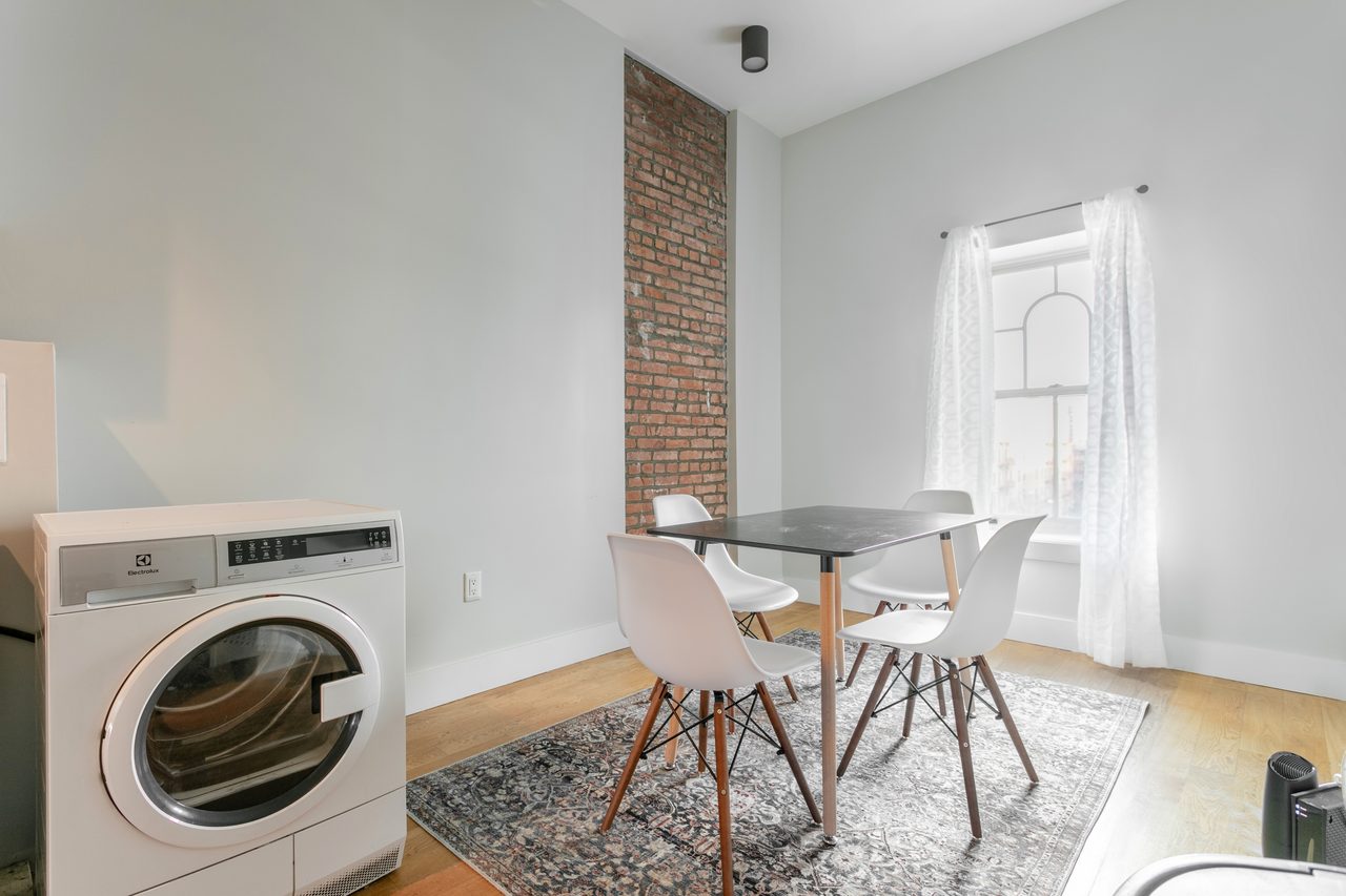 a room in Harlem photo 5