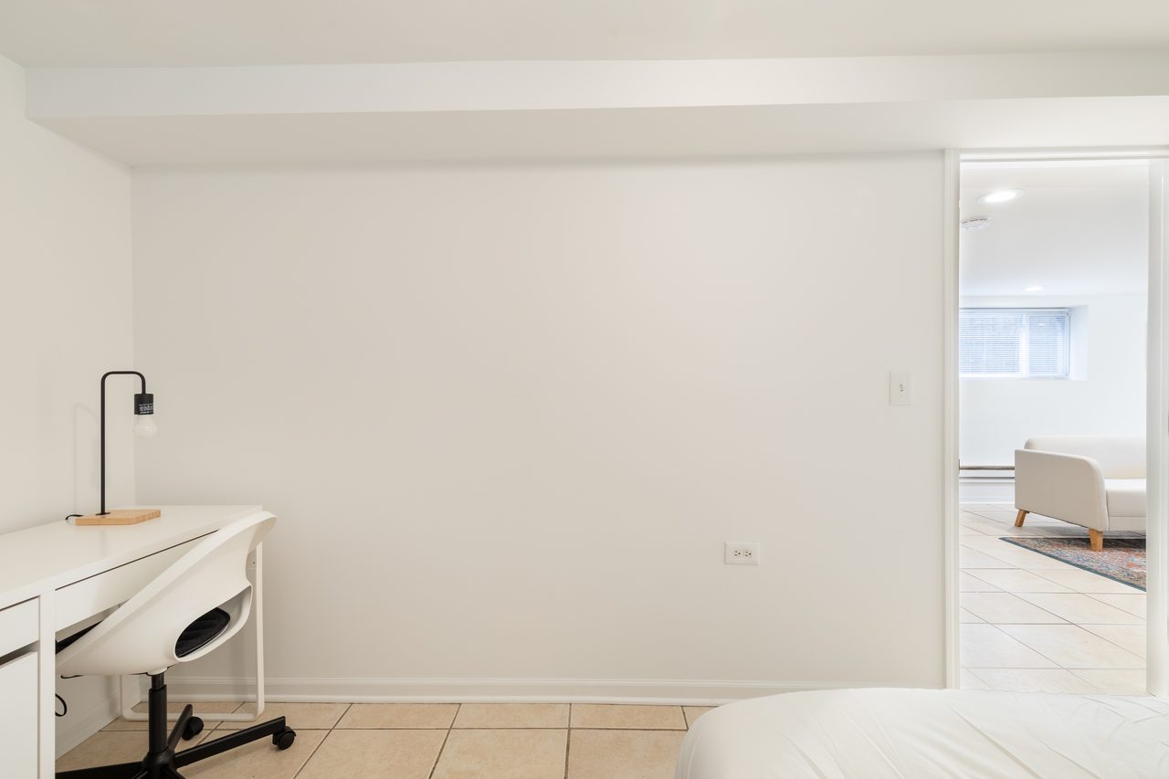 a room in Logan Square photo 3