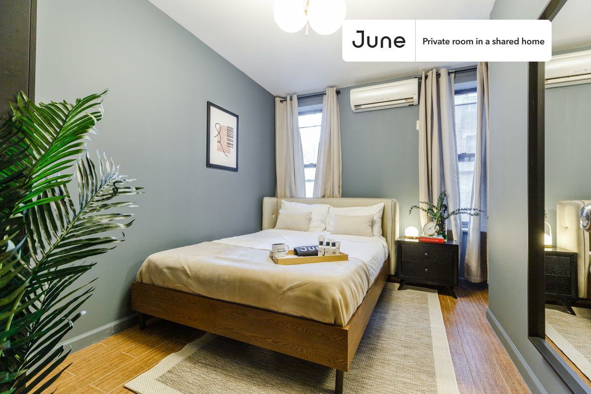 a room in Lower East Side