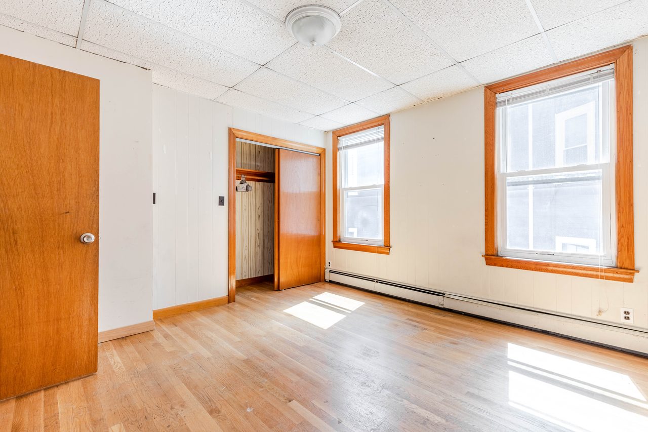 a room in Mission Hill photo 2