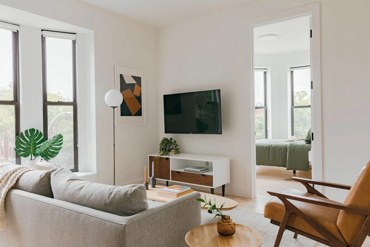 a room in Bedford-Stuyvesant photo 4