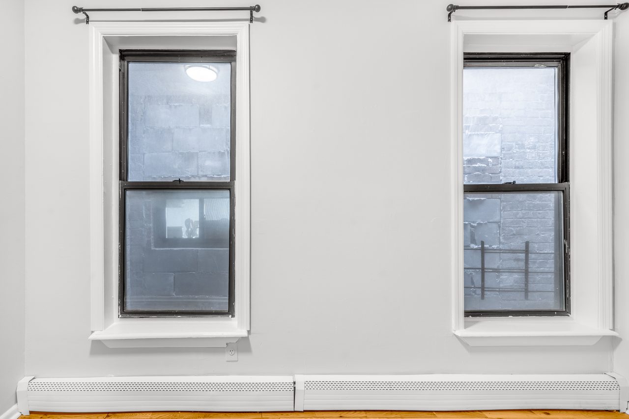 a room in Clinton Hill photo 3