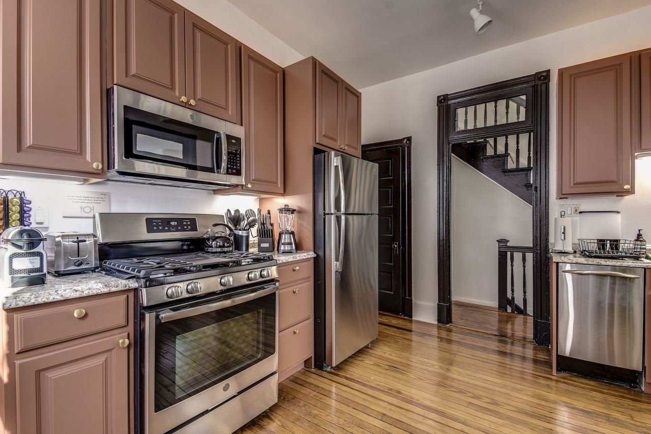 a room in Capitol Hill photo 5