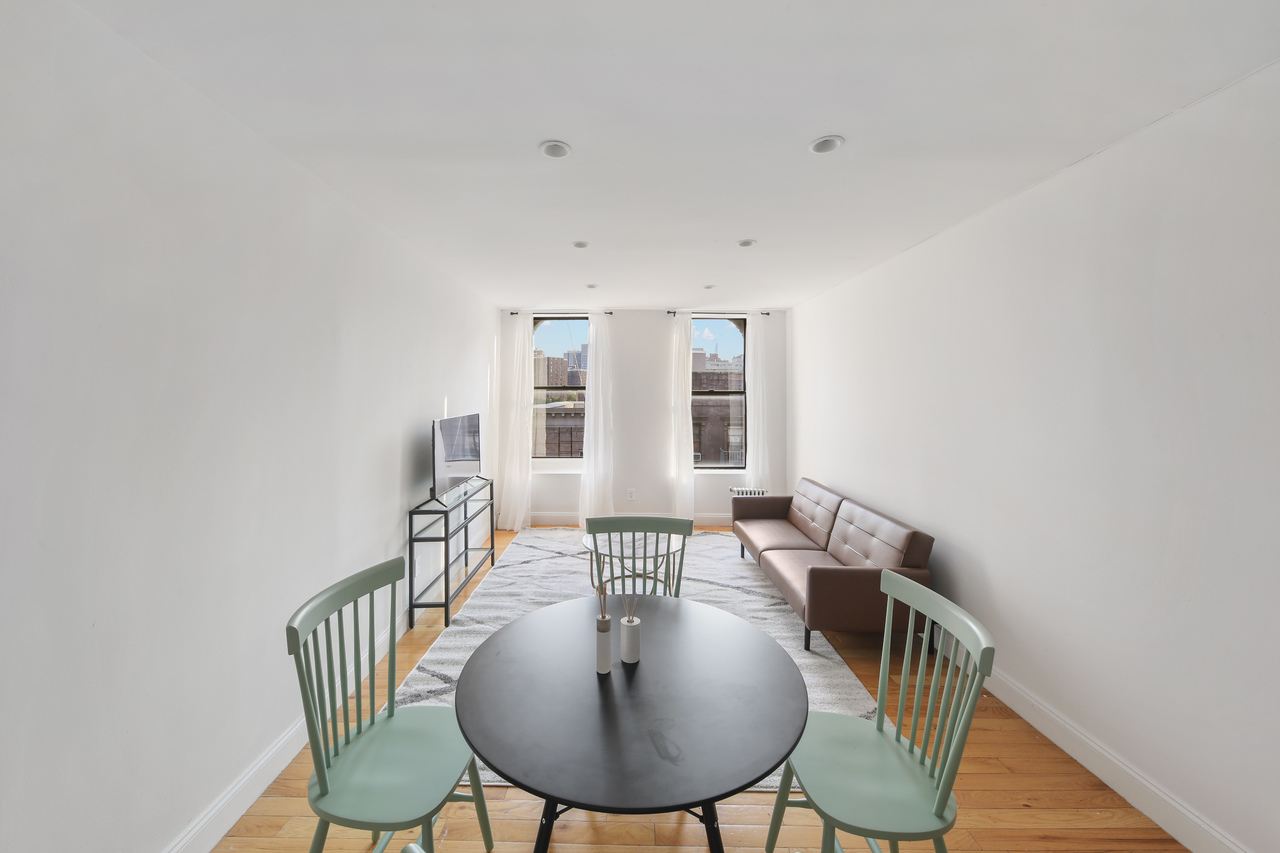 a room in East Harlem photo 7