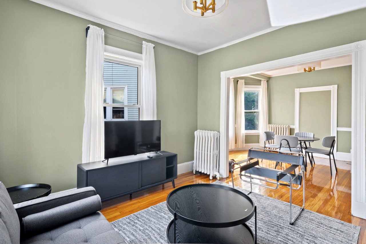 a room in Allston photo 5