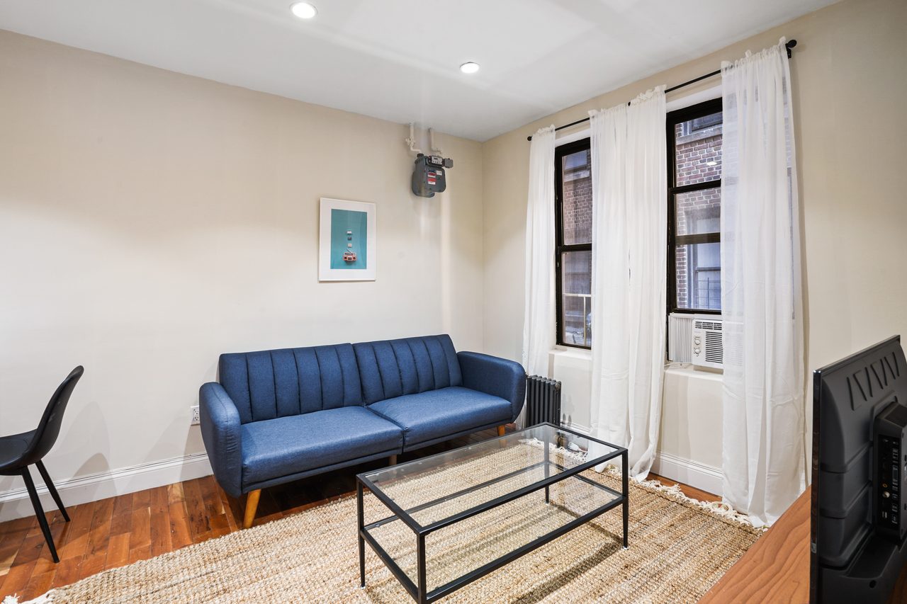 a room in East Harlem photo 5