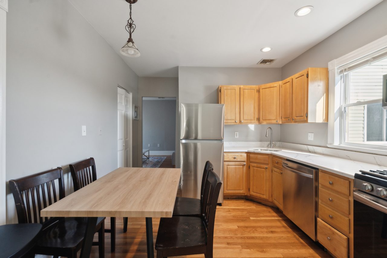 a room in Allston photo 5