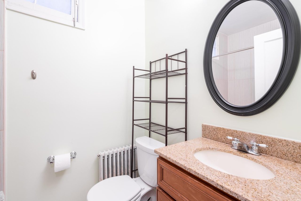 a room in Edgewood photo 5