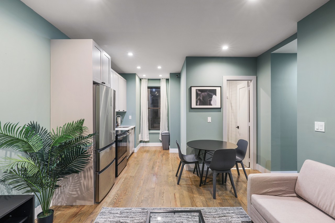 a room in Harlem photo 4