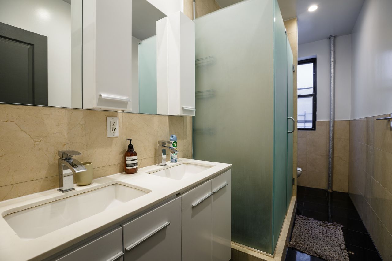 a room in Harlem photo 5