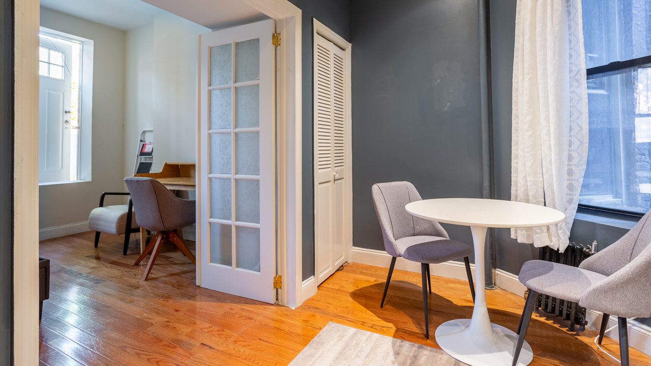 a room in East Village photo 5