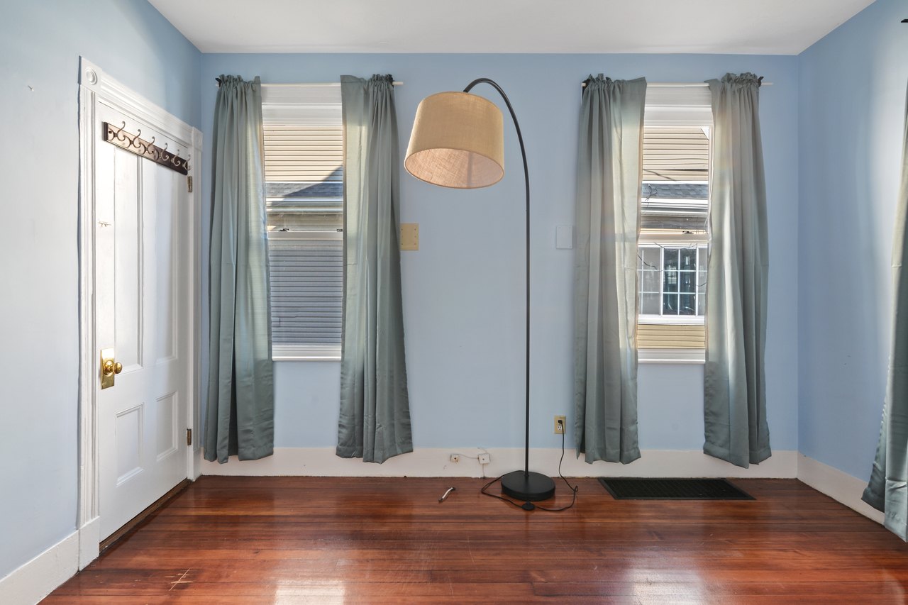 a room in Lower Allston photo 4