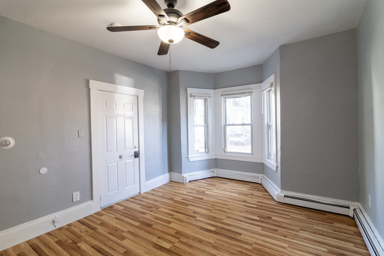 a room in Wellington-Harrington photo 4