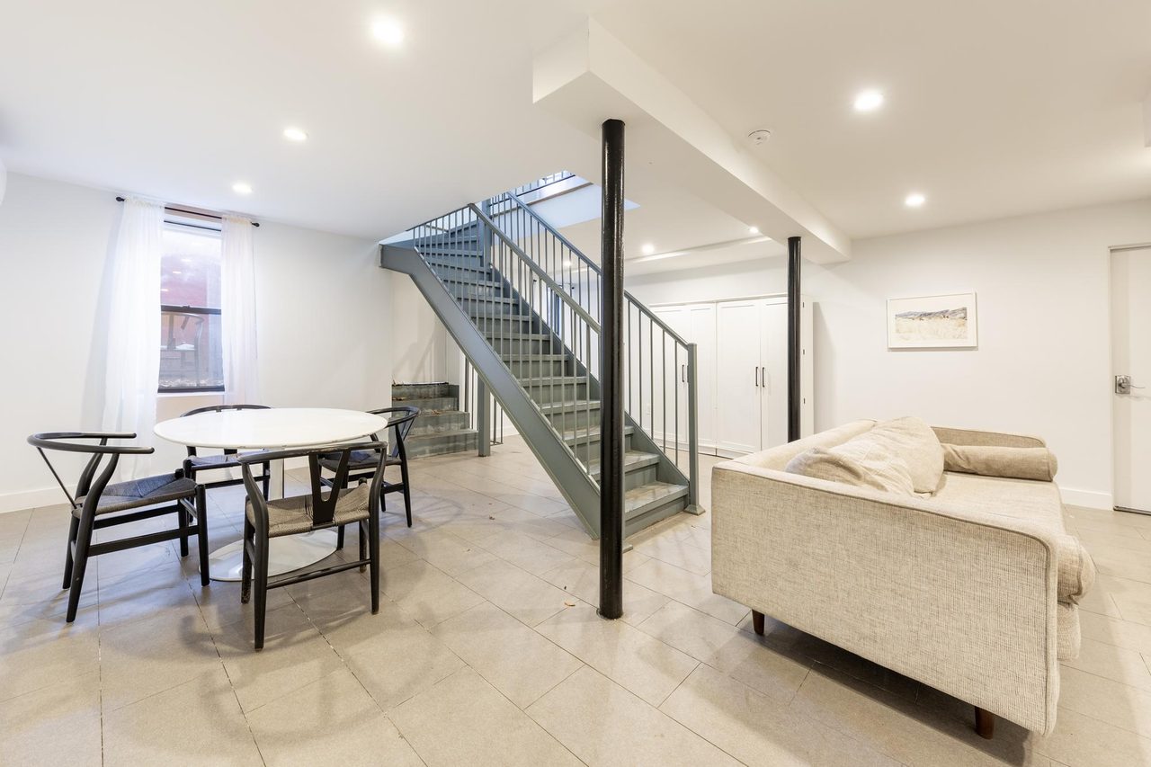 a room in Ridgewood photo 5