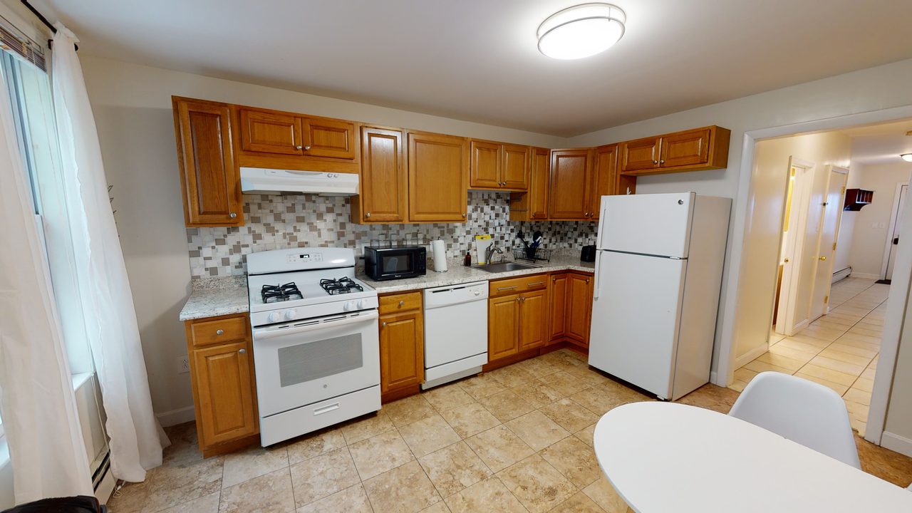 a room in Wellington-Harrington photo 3
