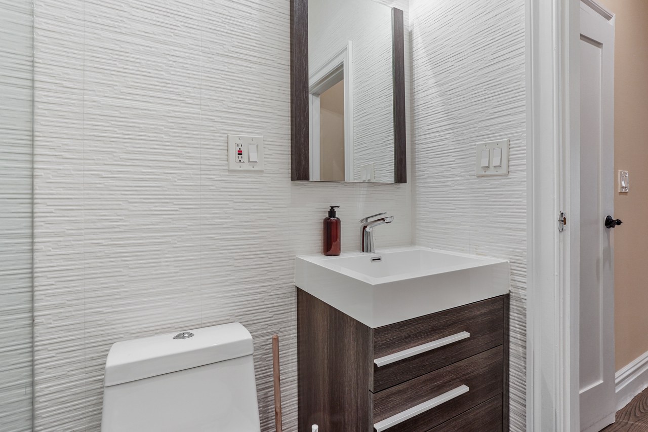 a room in East Harlem photo 7