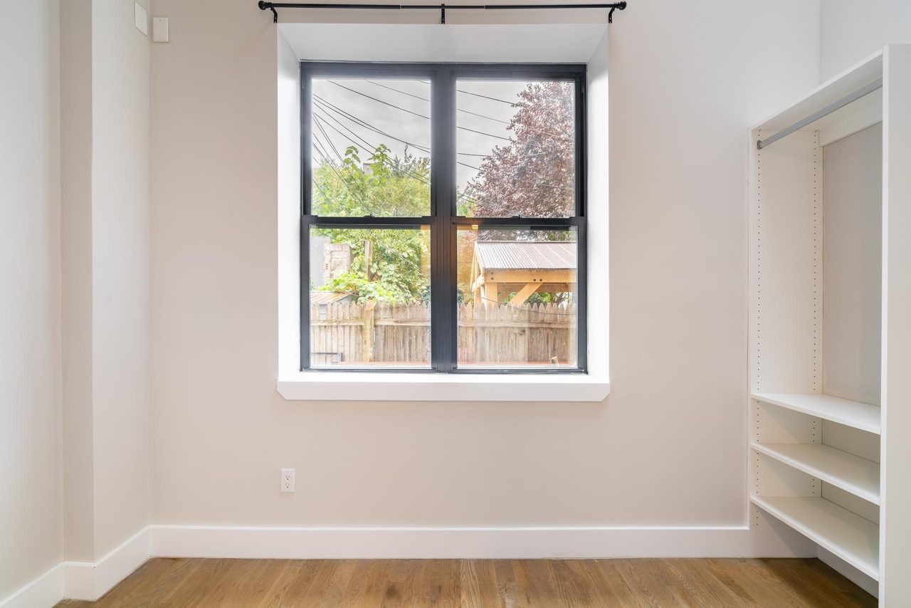 a room in Southside photo 5