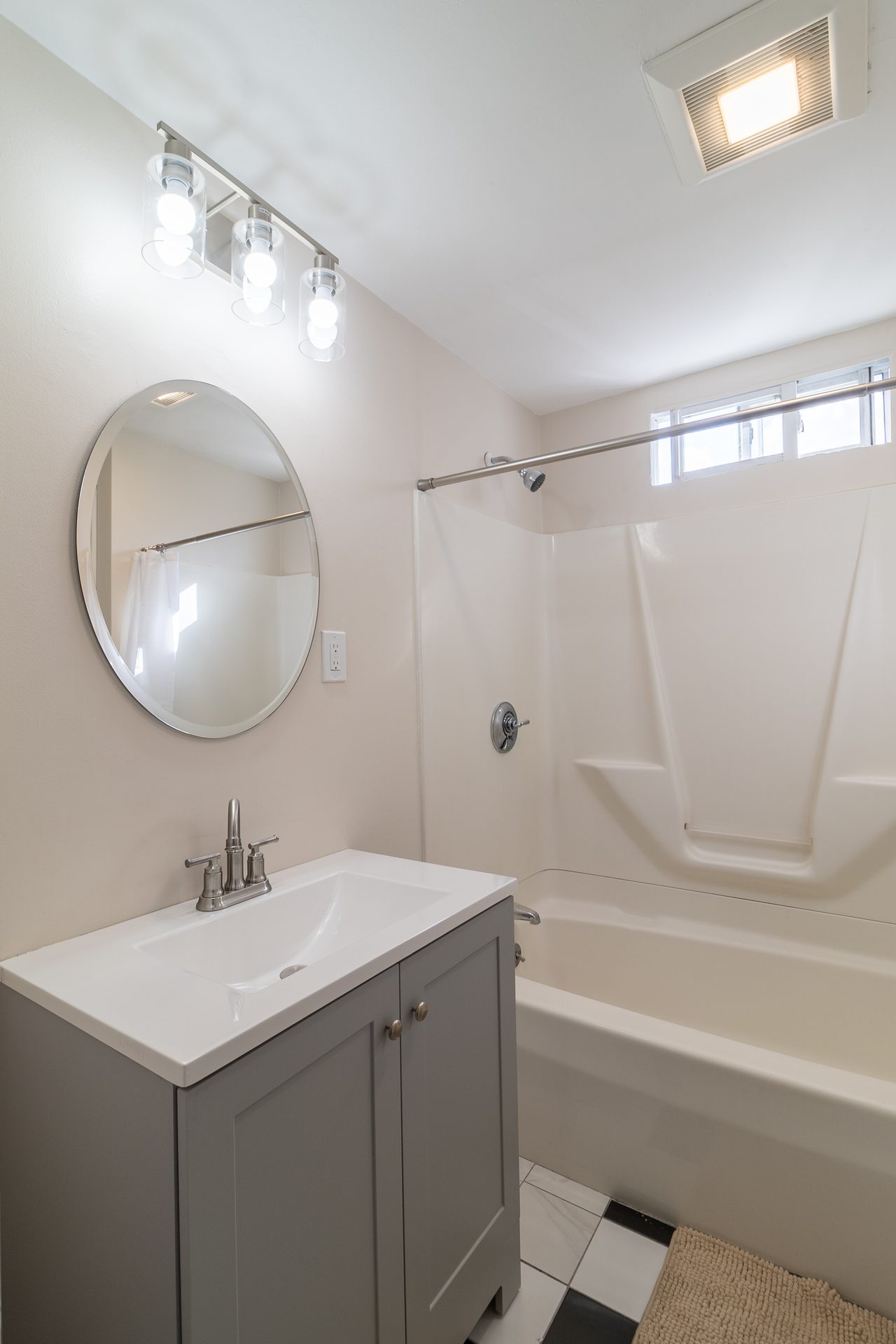 a room in Allston photo 9