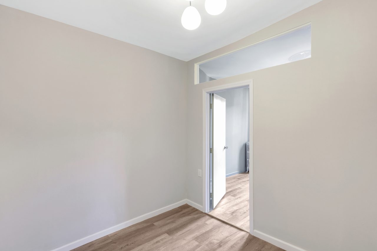 a room in East Harlem photo 5