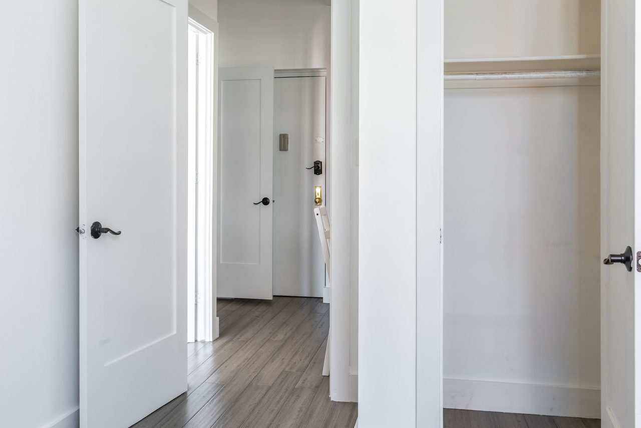 a room in East Village photo 2