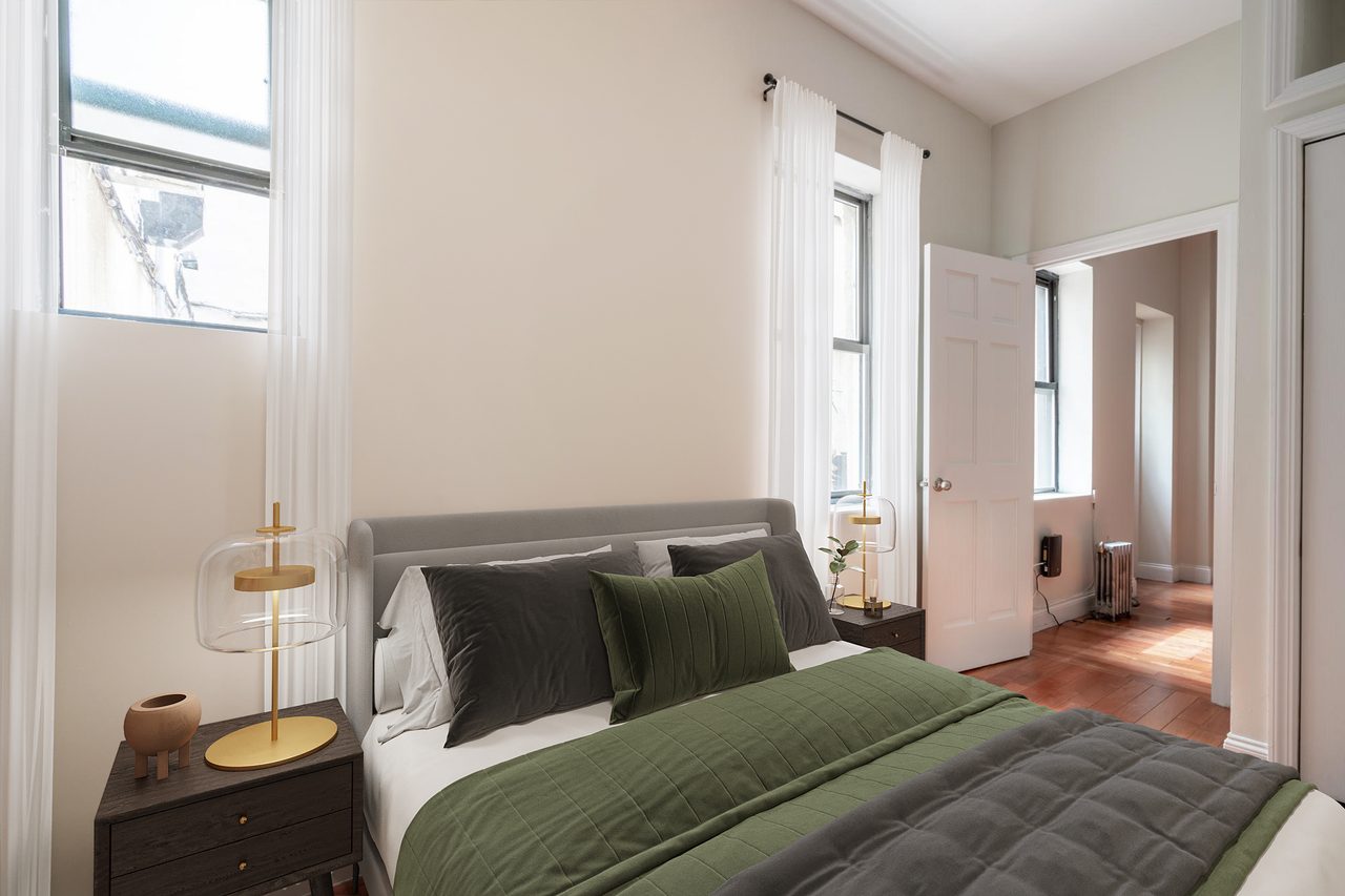 a room in East Village photo 8