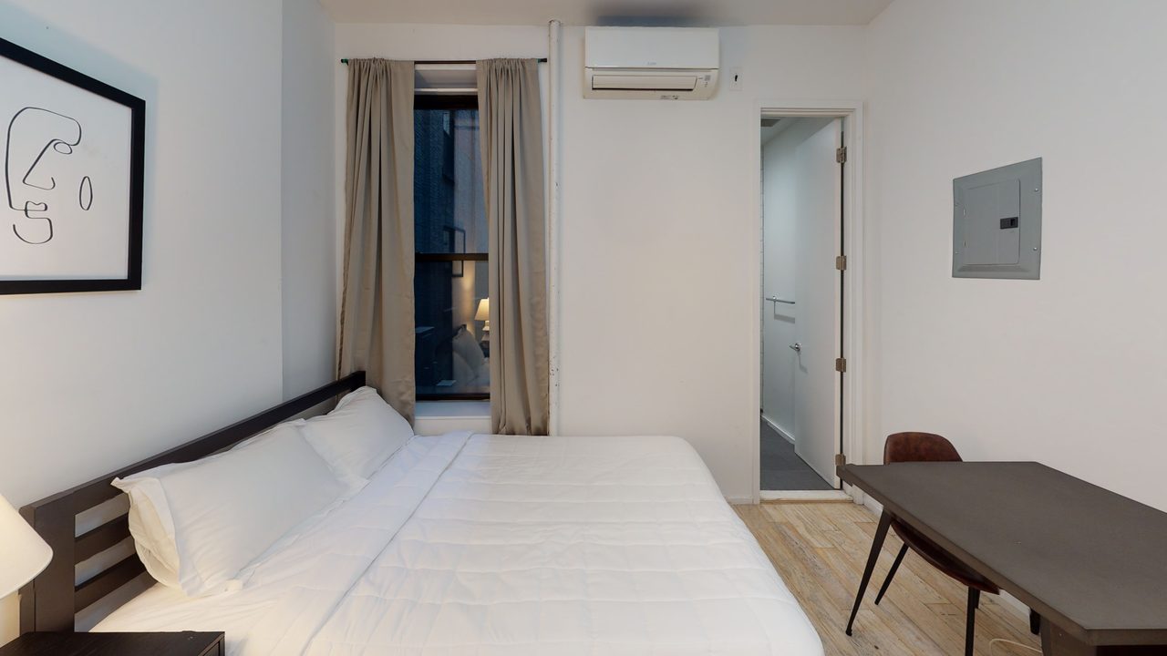 a room in Upper West Side photo 9