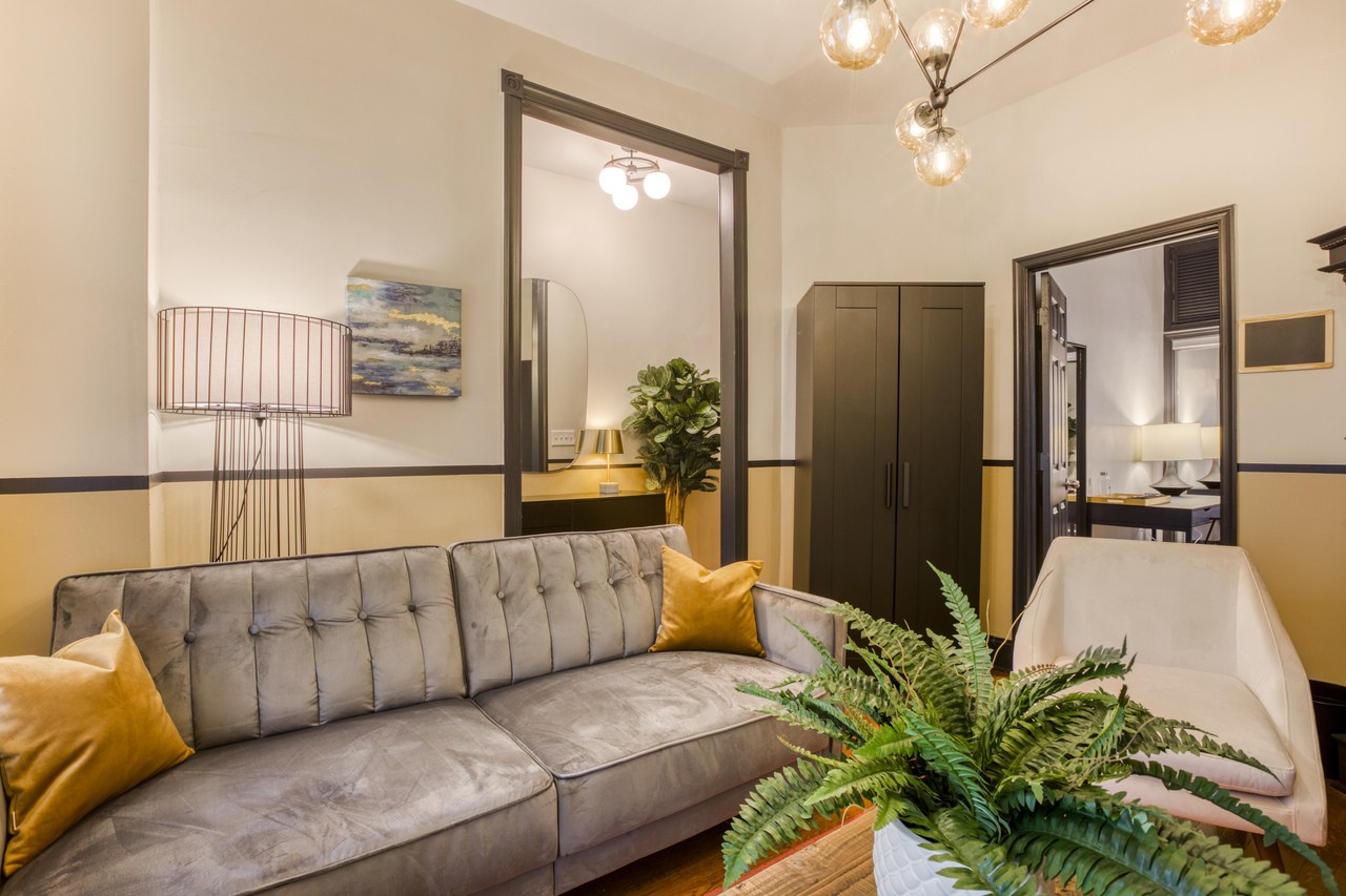 a room in Northwest Washington photo 5
