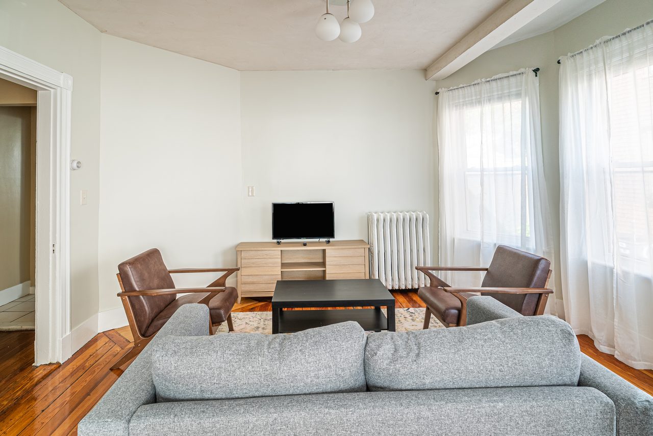 a room in Allston photo 9