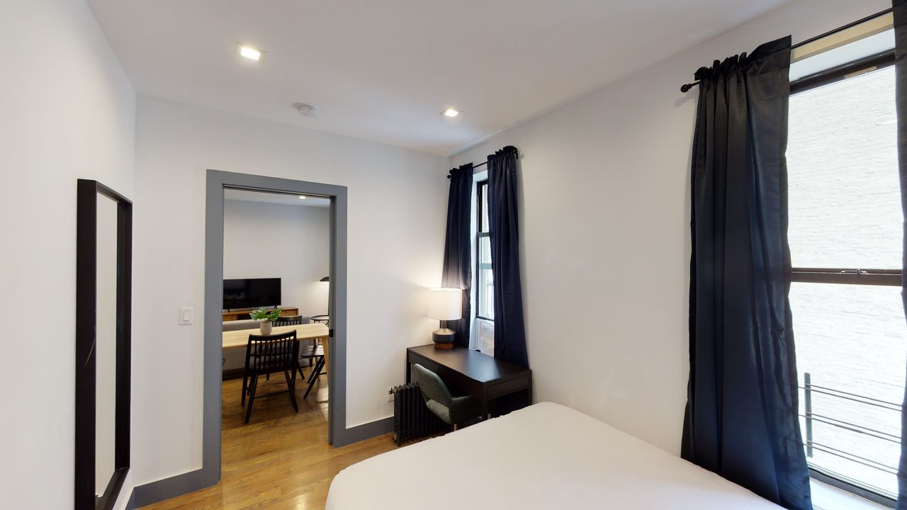 a room in Harlem photo 2