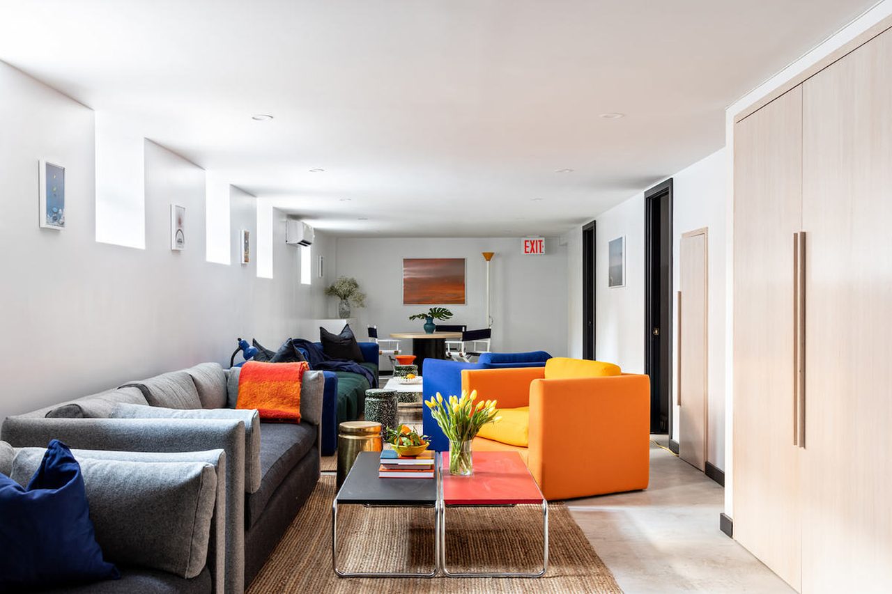 a room in Bedford-Stuyvesant photo 4