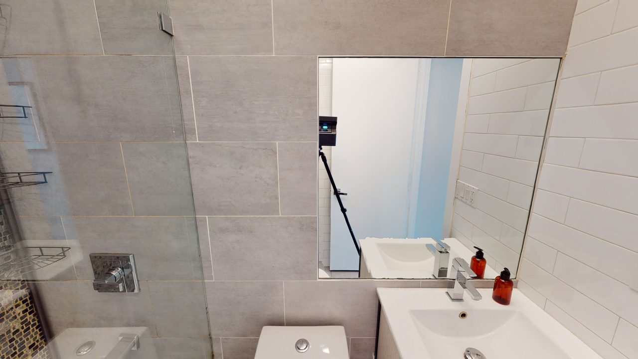 a room in Bedford-Stuyvesant photo 9