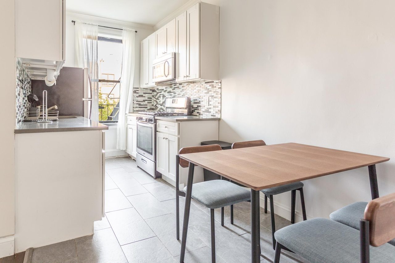 a room in LIC photo 8