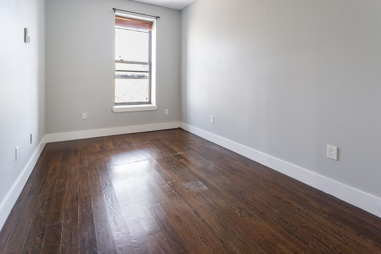 a room in Bushwick photo 2