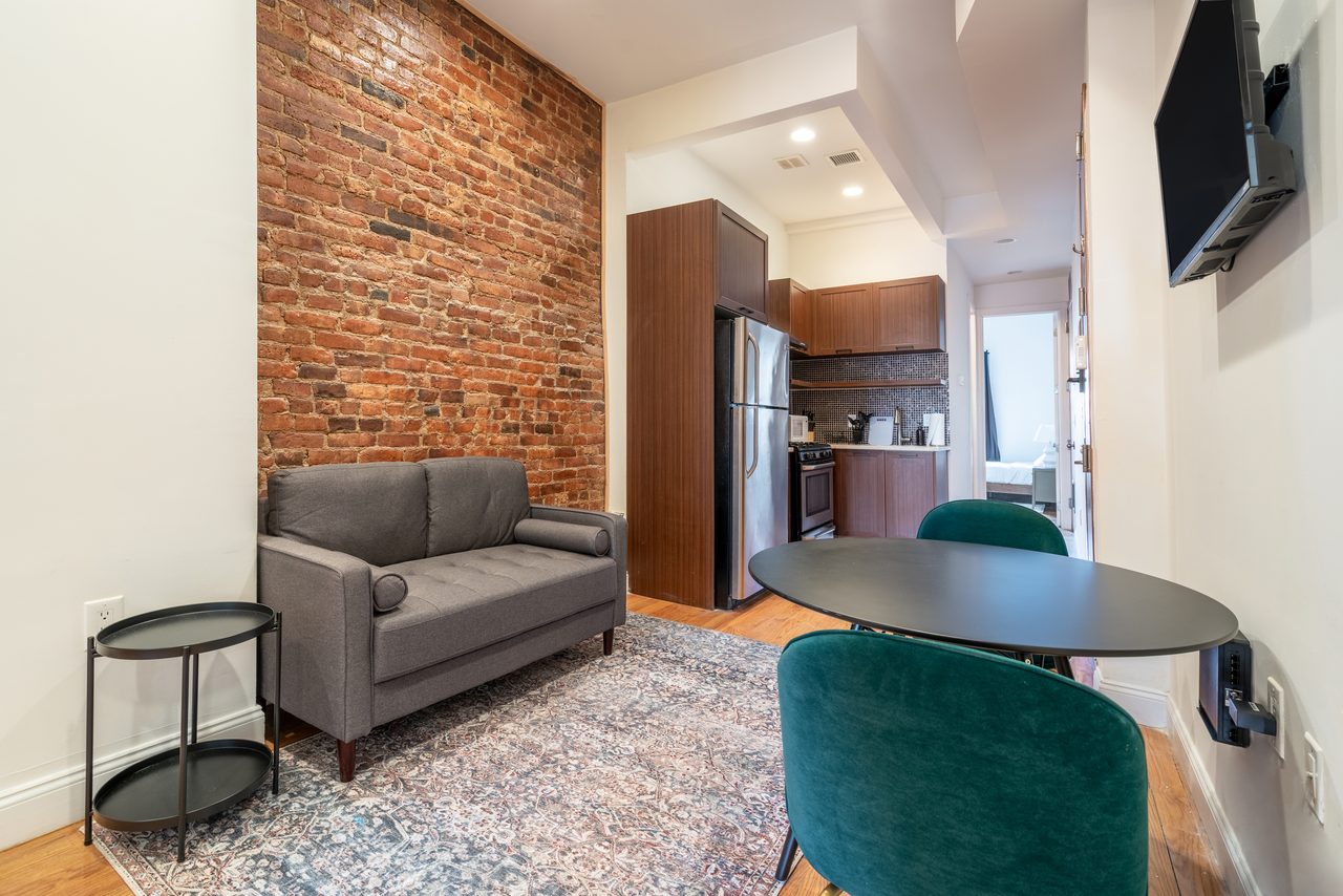 a room in Bushwick photo 5