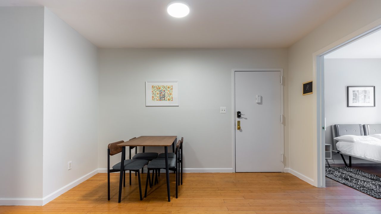 a room in Little Haiti photo 9