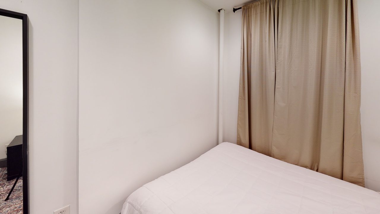 a room in Flatiron District photo 2