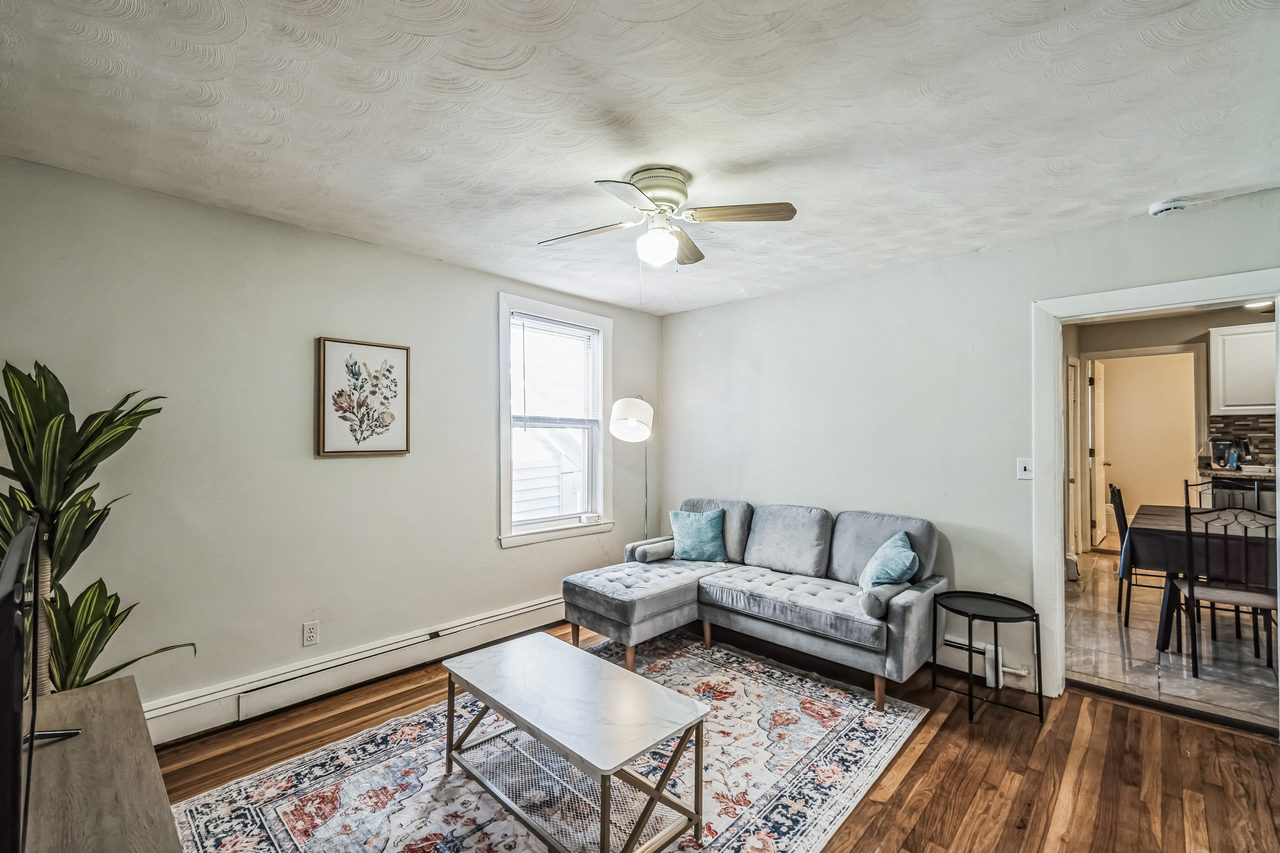 a room in East Cambridge photo 5