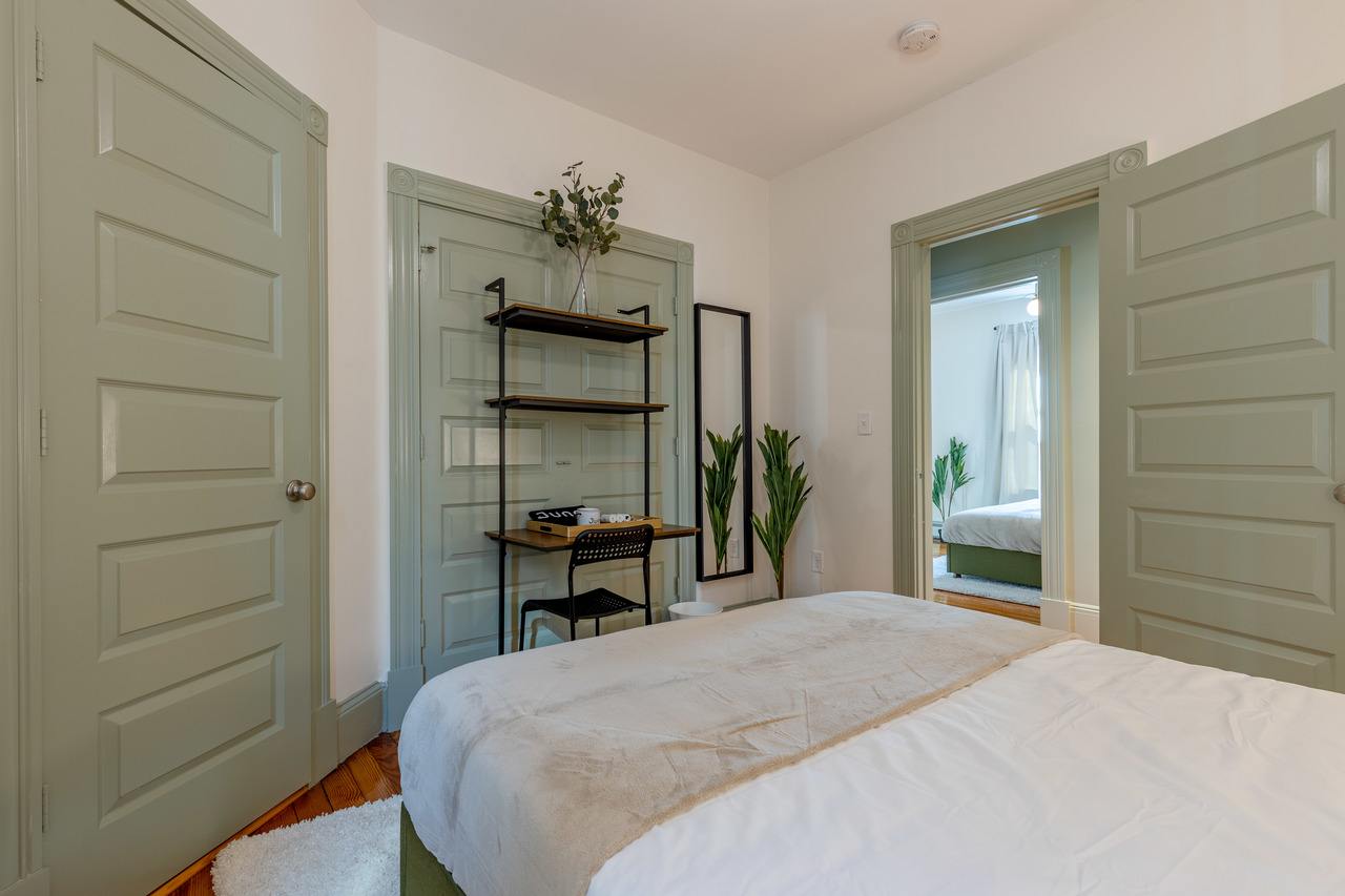 a room in Dorchester photo 3