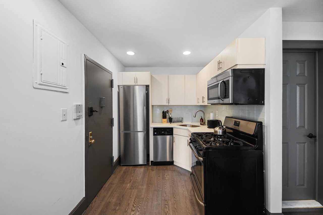 a room in Flatiron District photo 8