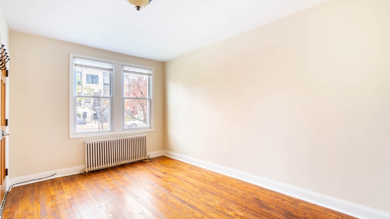 a room in Edgewood photo 2