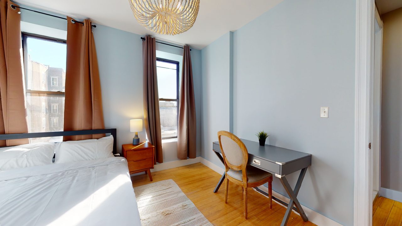 a room in Harlem photo 2