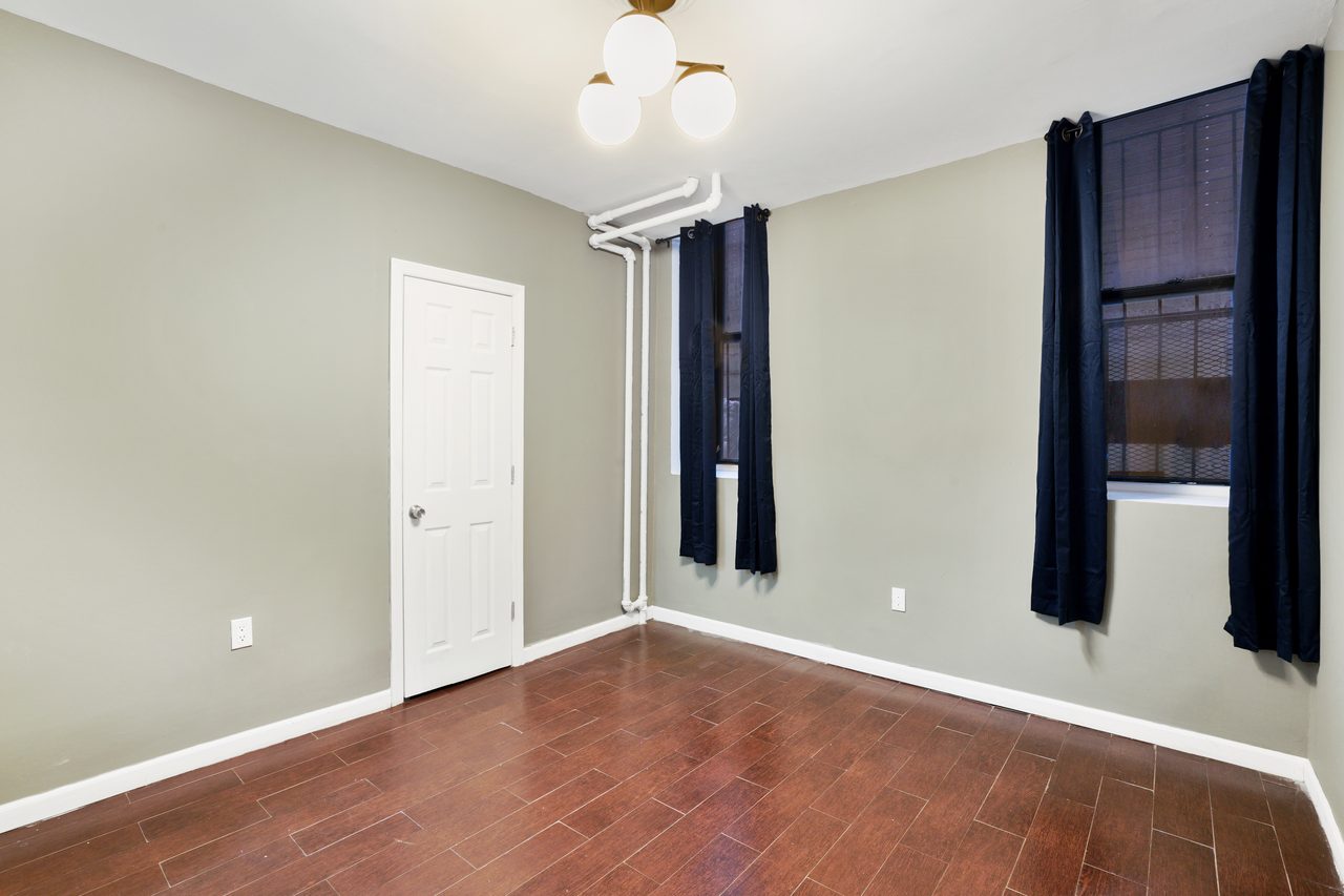 a room in Harlem photo 3