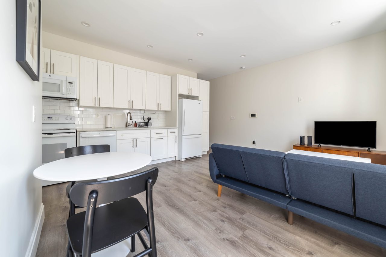 a room in Greenpoint photo 9