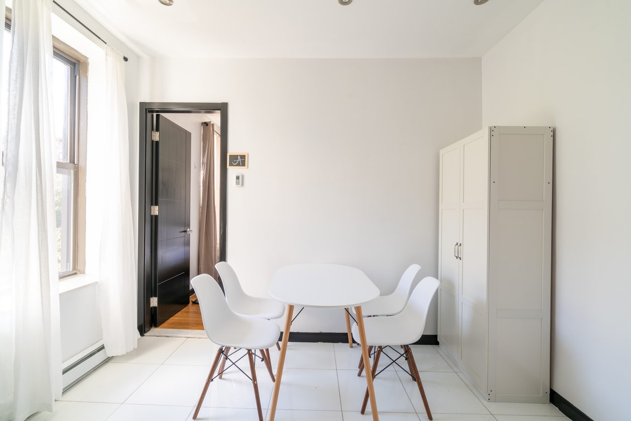 a room in Upper West Side photo 8