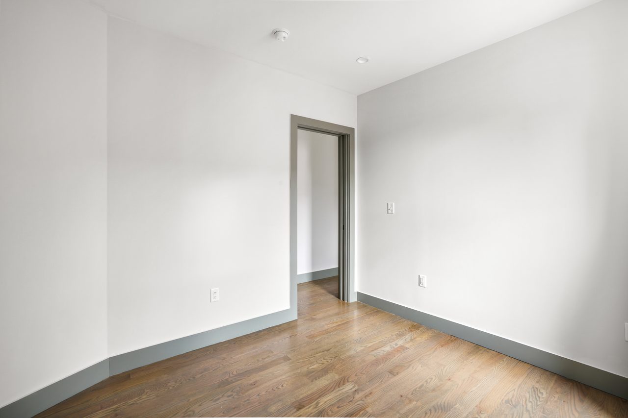 a room in East Harlem photo 3