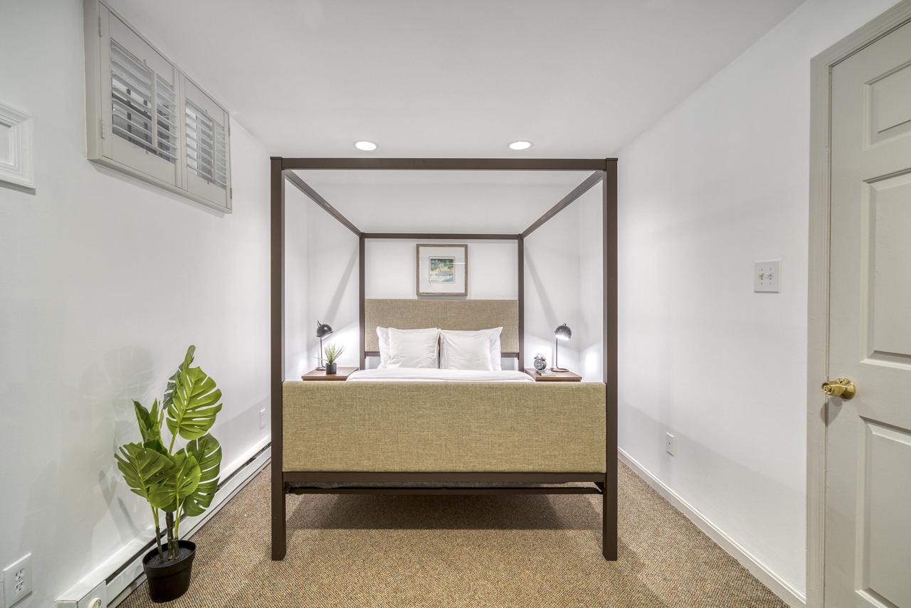 a room in Barney Circle photo 7